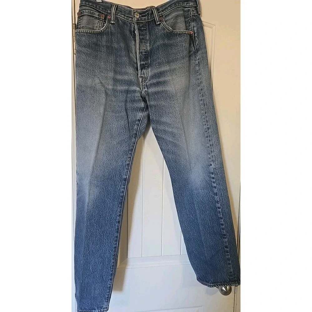 Vintage Levi's Jeans Men's 34x35 Distressed Aged Blue Denim Red Tab Button Fly